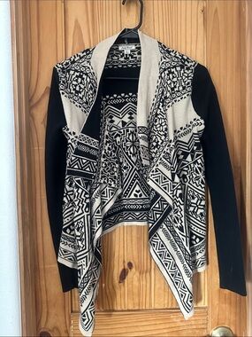 Lucky Brand Black & Cream Geometric Open-Front Cardigan